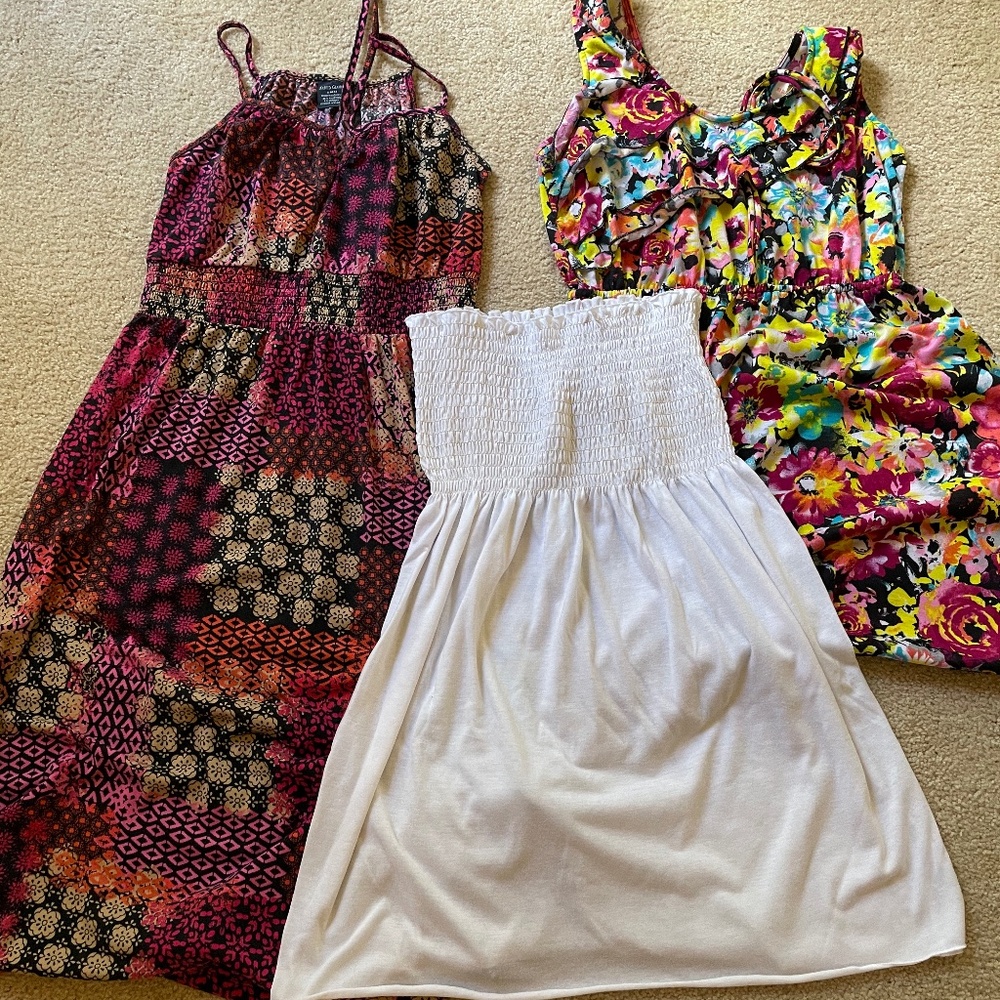 3 junior summer dress size small